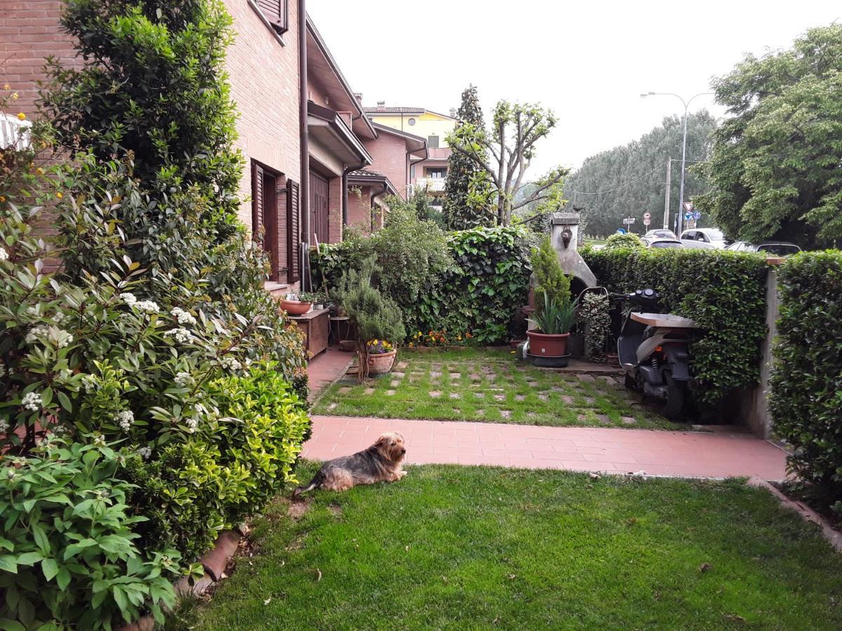 B&B La Rosa Gialla Maranello Exterior photo