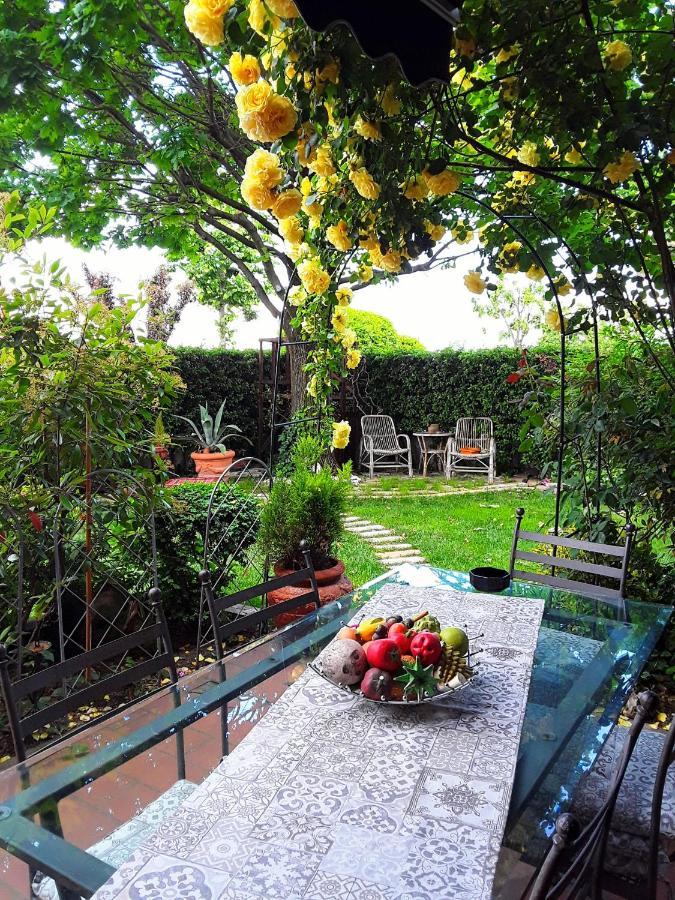 B&B La Rosa Gialla Maranello Exterior photo